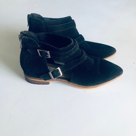 Chinese Laundry Women's 7.5 'Dandie' Suede Pointed Toe Boot Black - Picture 4 of 9